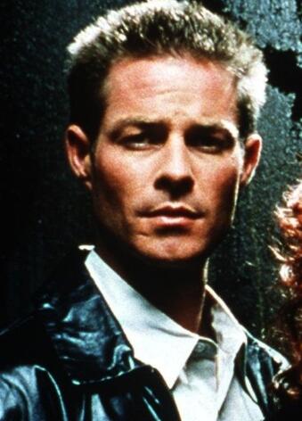 塞巴斯蒂安·斯宾塞 Bass