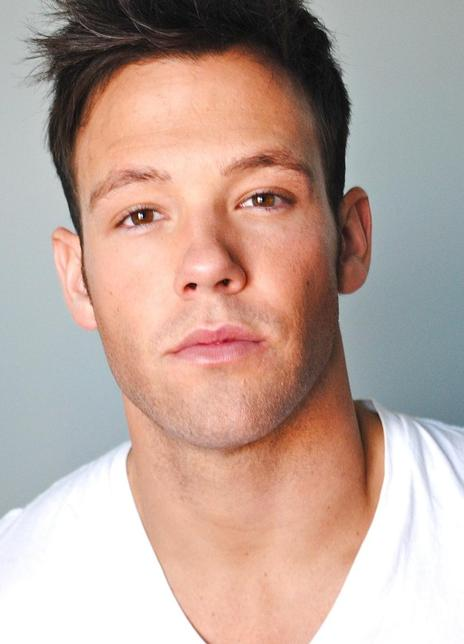 泰勒·弗雷 Taylor Frey