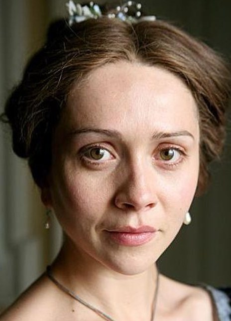 劳拉·派普 Laura Pyper