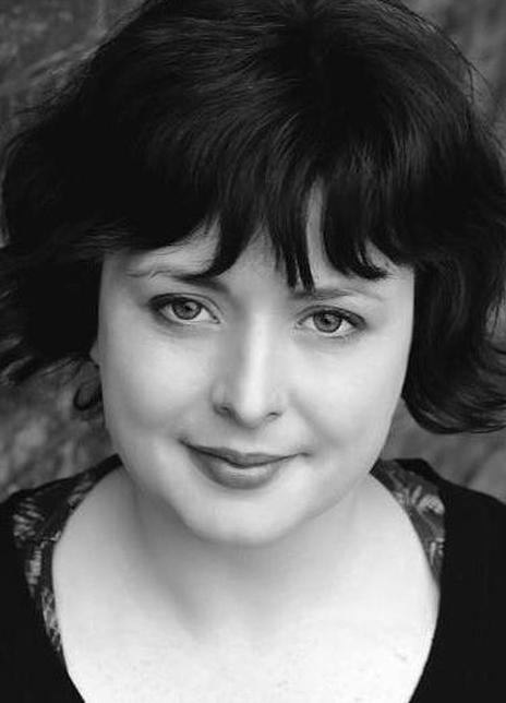 希沃恩·麦克斯维尼 Siobhan McSweeney Siobhá n McSweeney