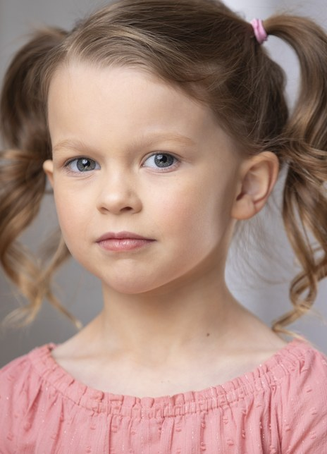 德温·麦克道维尔 Devyn McDowell