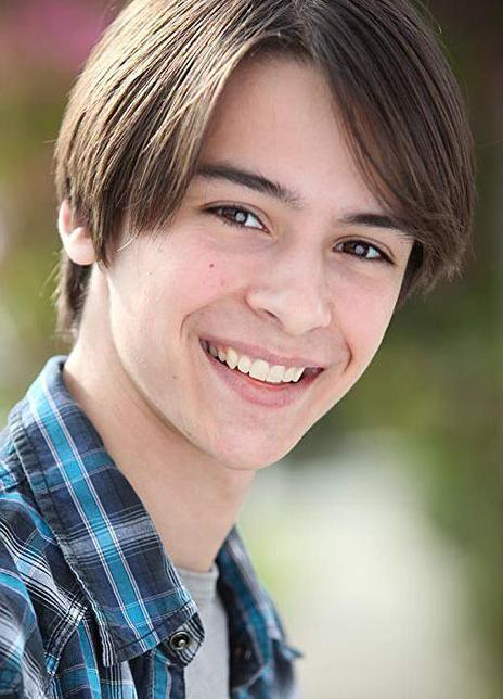 布里德基·萨蒂纳 Bridger Zadina Bridger Philip Zadina