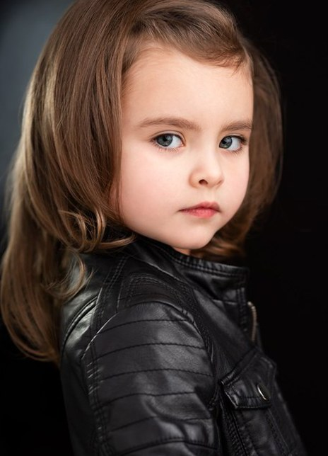 米拉·琼斯 Mila Jones