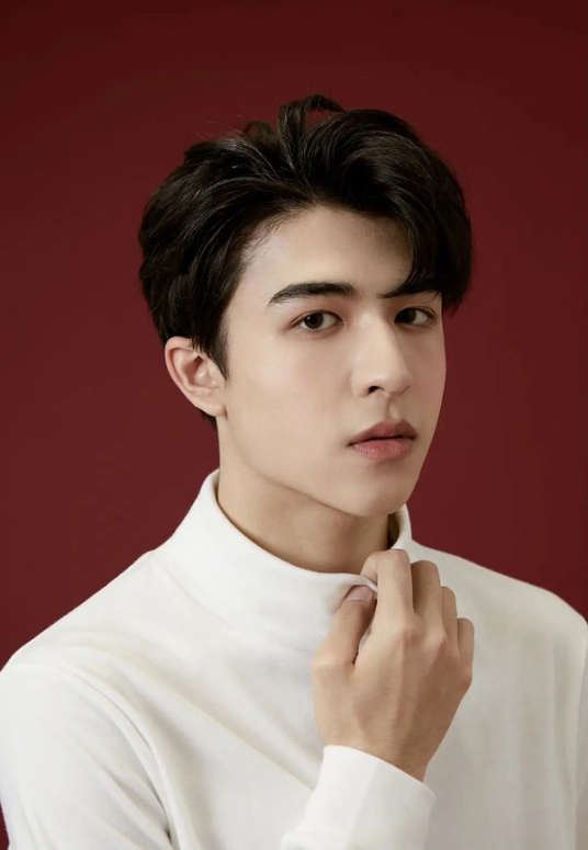 尹浩宇 纳塔瓦·芬格勒 ณัฐวรรธ์ ฟิงค์เลอร์   Patrick Nattawat Finkler