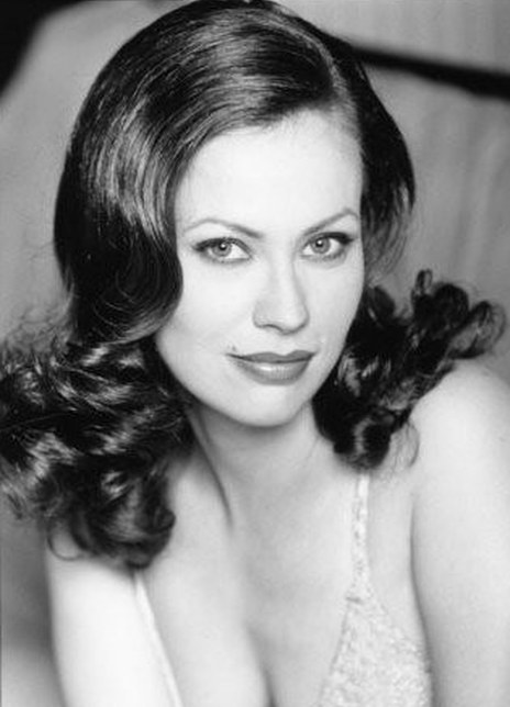 洛瑞·埃尔斯 Lorry Ayers