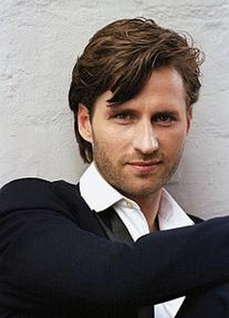 赫米尔·希尼·古纳森 Hilmir Snær Guðnason Hilmir Snaer Gudnason Hilmir Snæ r Gudnason