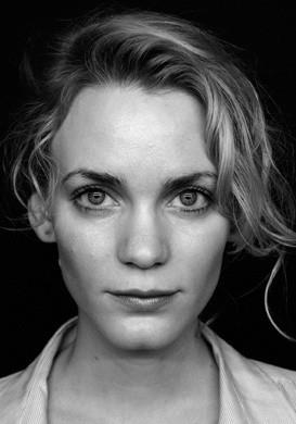 丽芙·姆琼斯 Liv Mjönes