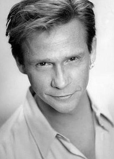 丹尼斯·克里斯托弗 Dennis Christopher Dennis Carrelli