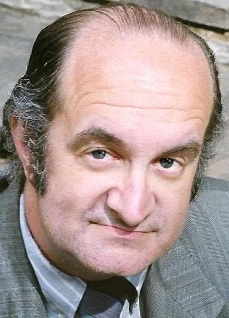 杰弗里·古尔德 Geoffrey Gould Geoffrey Lawrence: Gould Badger