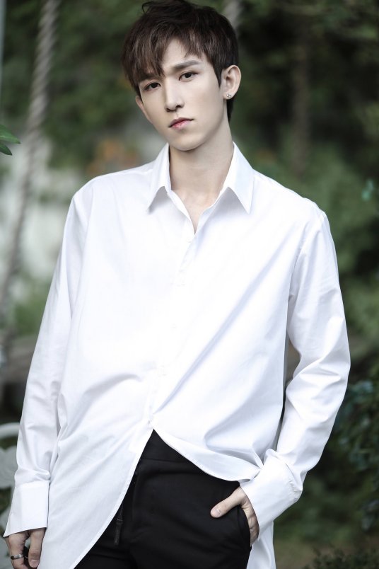 卢信宥 卢显耀 Ash