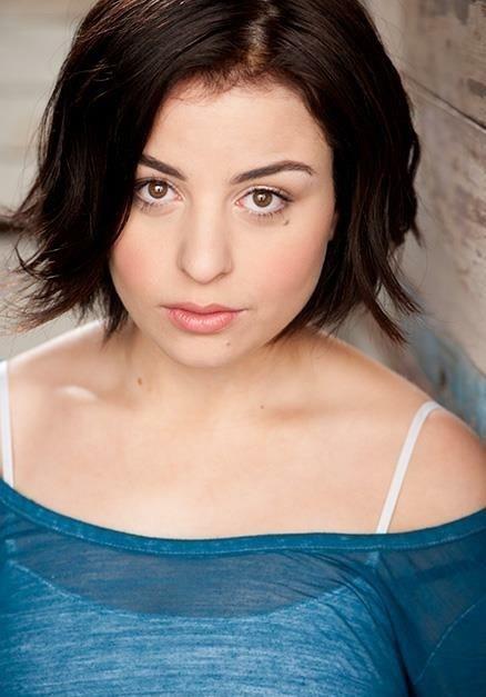 凯蒂·萨里费 Katie Sarife