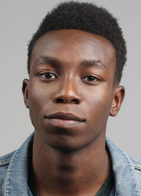 奥利·索罗坦 Olly Sholotan