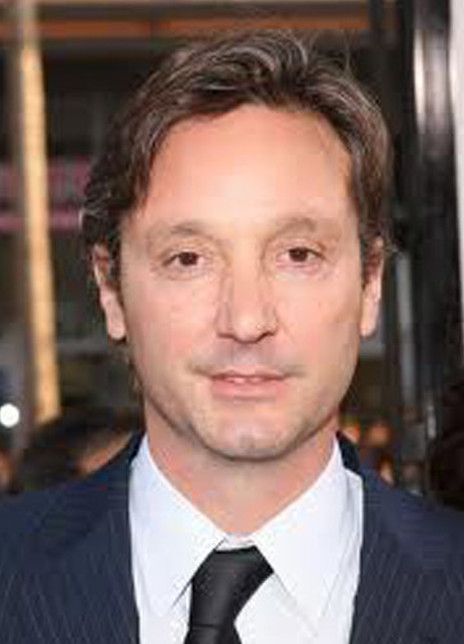 布尔·斯蒂尔斯 Burr Steers