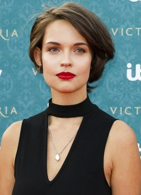 安吉·K·亚当斯 Aggy K. Adams Aggy Kuk Aggy Kukawka