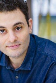 阿里安·莫耶德 Arian Moayed