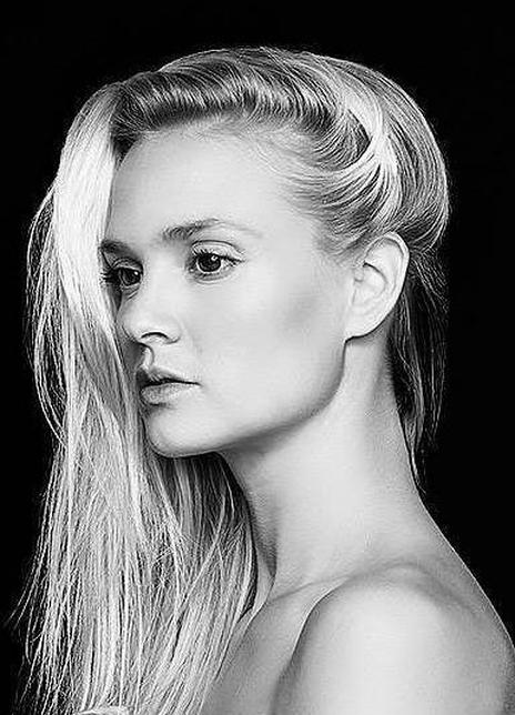 皮亚·斯图森斯坦 Pia Stutzenstein