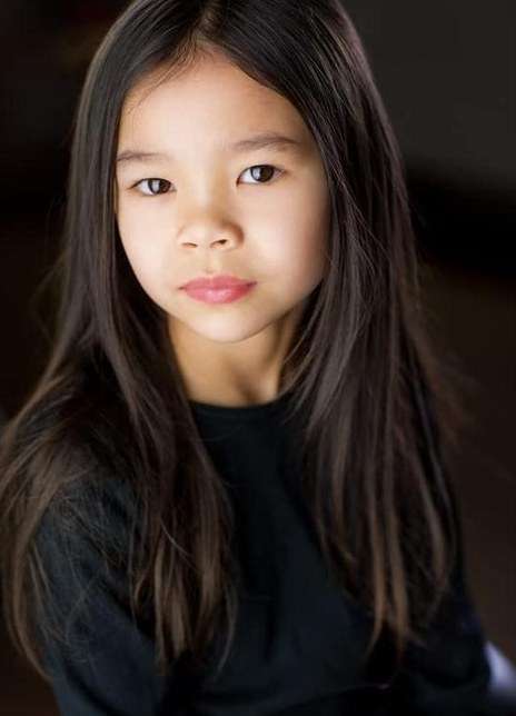 艾米莉·德拉汉蒂 Emily Delahunty