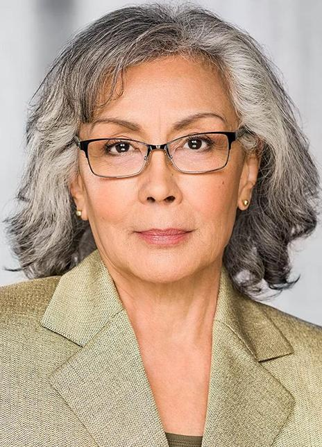 斯特拉·多伊尔 Stella Doyle