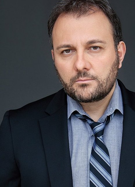 斯特里奥·萨万特 Stelio Savante