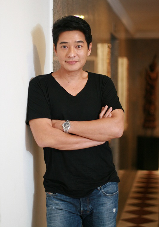 萨哈拉·桑卡布理查 Kong สหรัถ สังคปรีชา   Saharat Sangkapricha