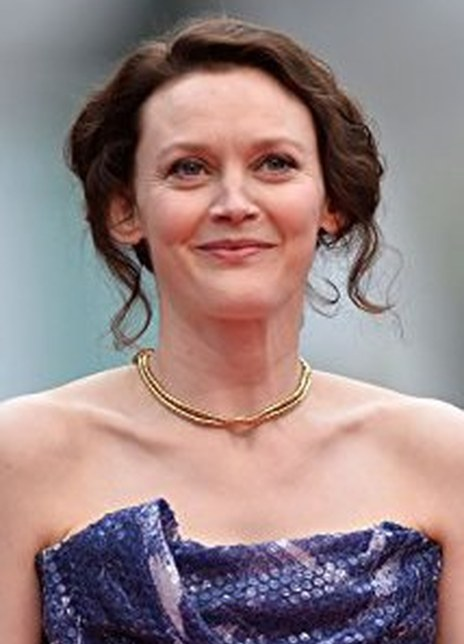 西蒙妮·柯比 Simone Kirby