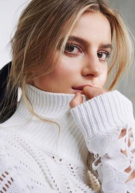 娜迪亚·帕克斯 Nadia Parkes Nadia Sofia Parkes