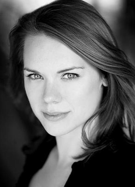 吉娜·贝克 Gina Beck