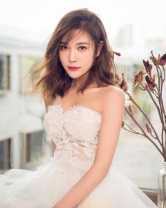 王艺凝 Wang Yining