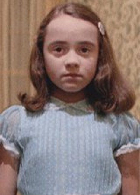 路易丝·伯恩斯 Louise Burns