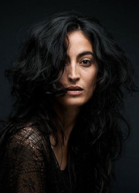 拉蒂·蒂亚 Laëtitia Eïdo 拉蒂·蒂亚 Laëtitia Eïdo