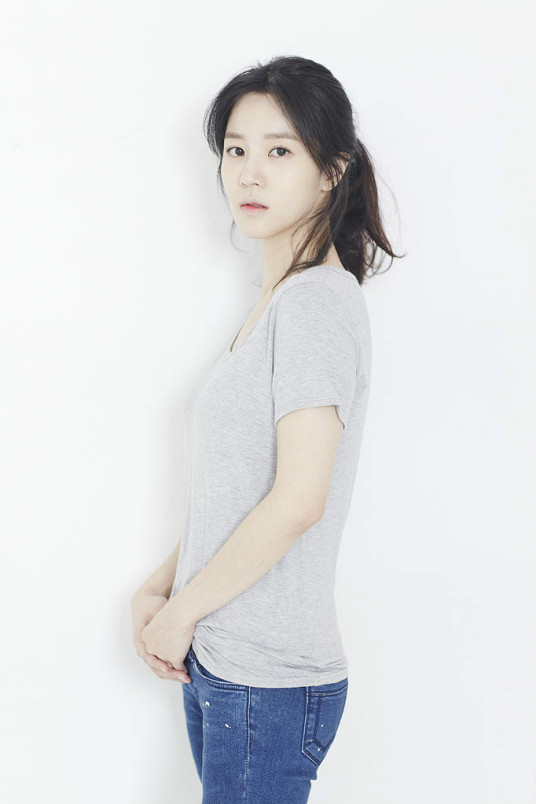 孙星允 손성윤  SON SUNG YOON