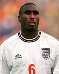 索尔·坎贝尔 Sol Campbell 殒石 黑铁塔