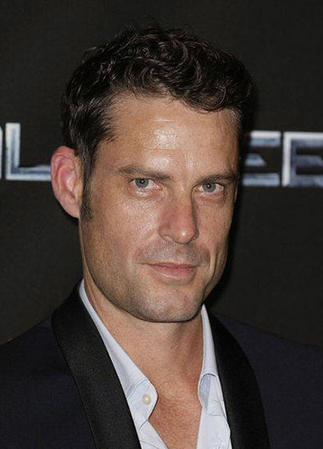 泰瑞斯·泰勒 Taris Tyler