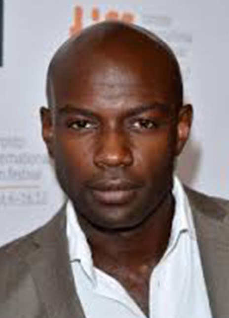 大卫·吉亚斯 David Gyasi