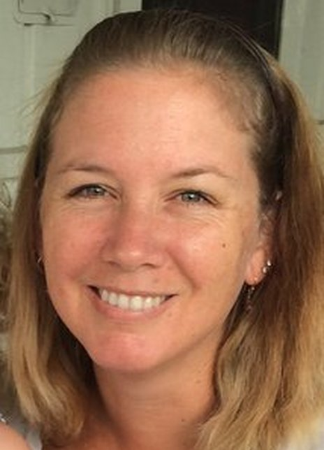 朱莉娅·弗雷 Julia Frey