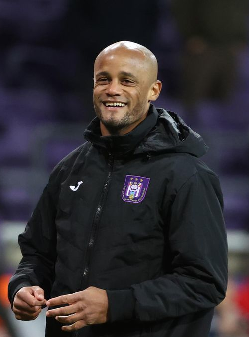 文森特·孔帕尼 孔队 大头 Vincent Kompany