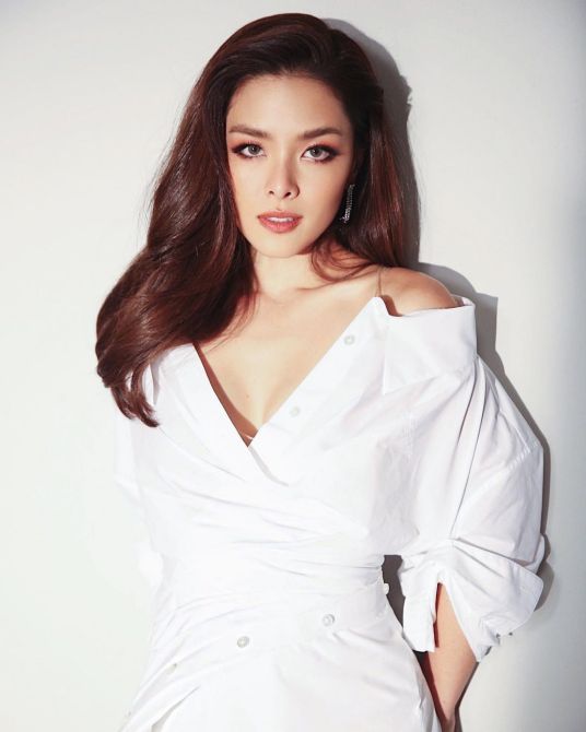 莎兰娜·薇素缇塔达 Sarunrat Visutthithada ศรัณย์รัชต์ วิสุทธิธาดา Lydia