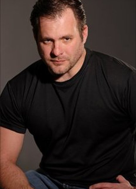 汤姆·洛威尔 Tom Lowell