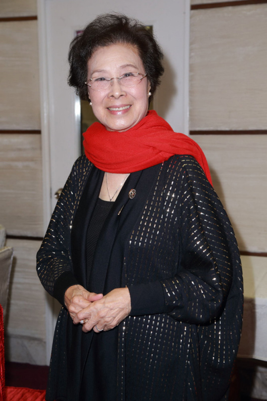 罗艳卿 Yim-Hing Law 罗大红