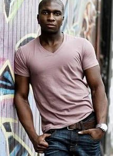 阿德托库姆布斯·麦克马克 Adetokumboh M Cormack