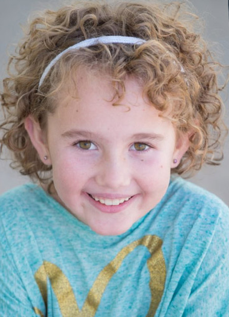 内芙·沙雷尔 Nev Scharrel