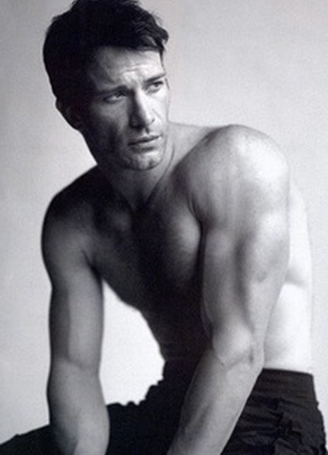 格雷戈瑞艾伦葛保艾 Gregory Allen Gabroy