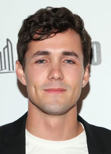 乔纳·豪尔-金 Jonah Hauer-King