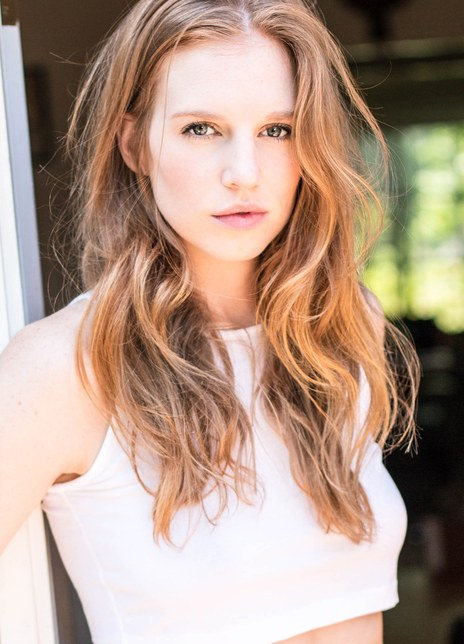 凯西·达斯恩妮 Cassie Dzienny