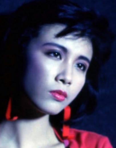 黄莺 Canary Wong Ang Wong