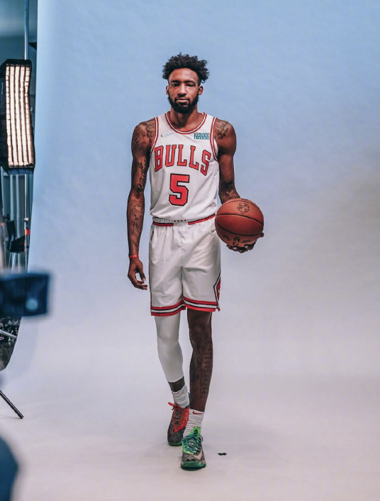 小德里克·琼斯 Derrick Jones Jr.