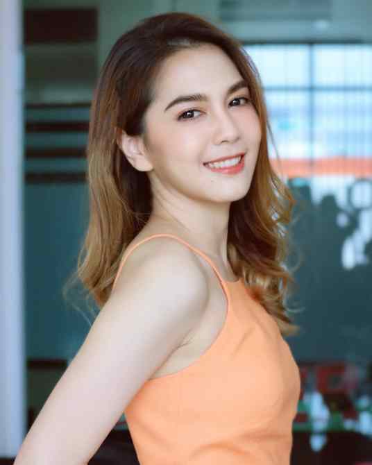 沃拉甘·罗娜瓦查拉 Punch 窝拉甘 罗瓦查拉 วรกาญจน์ โรจนวัชร Vorakarn Rojjanavatchra