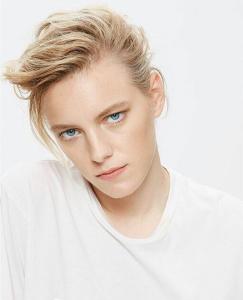 艾瑞卡·林德 Erika Linder 艾瑞卡·林德 Erika Linder
