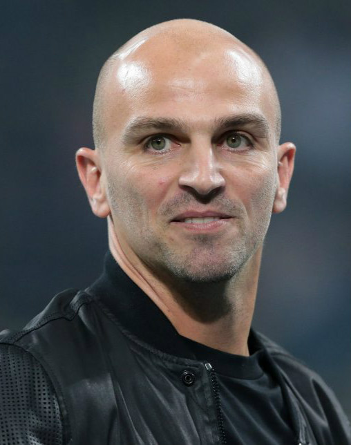 埃斯特班·坎比亚索 El Cuchu 埃斯特班·马蒂亚斯·坎比亚索·德劳 Esteban Cambiasso