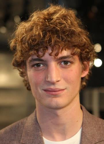 尼尔斯·施内德 Niels Schneider